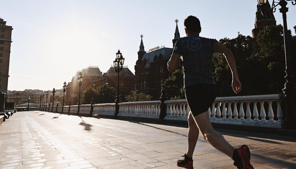 run moscow kremlin sunset city 5077128